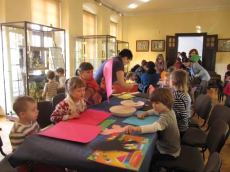 Warsztaty dla dzieci w Muzeum Ceramiki (3)